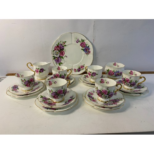 991 - Cake plate, 6 cups and saucers, 6 side plates, milk and sugar bowl from Crystal