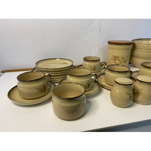 996 - Selection of Denby 'memories' including 6 x cups and saucers, 4 x side plates, 6 x bowls, milk and s... 