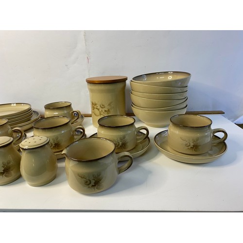 996 - Selection of Denby 'memories' including 6 x cups and saucers, 4 x side plates, 6 x bowls, milk and s... 