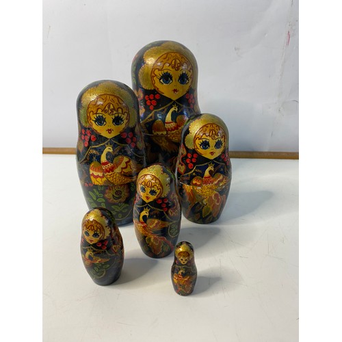 649 - 2 sets of vintage Russian nesting dolls, a set of 6 and a set of 5