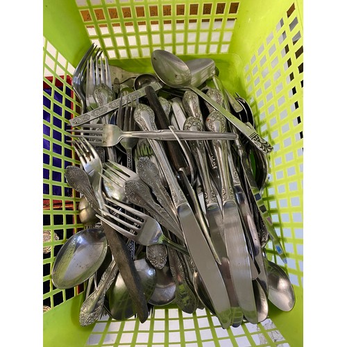 675 - Assortment of cutlery and a cased EPNS fruit serving set.