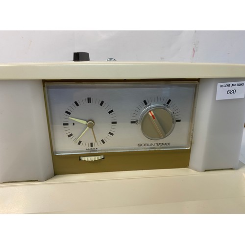 680 - Vintage Goblin 855 teasmade