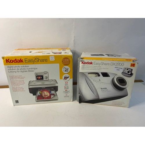 694 - Kodak Easyshare camera and printer bundle