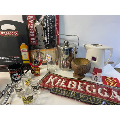 700 - Assortment of bar collectables and accessories