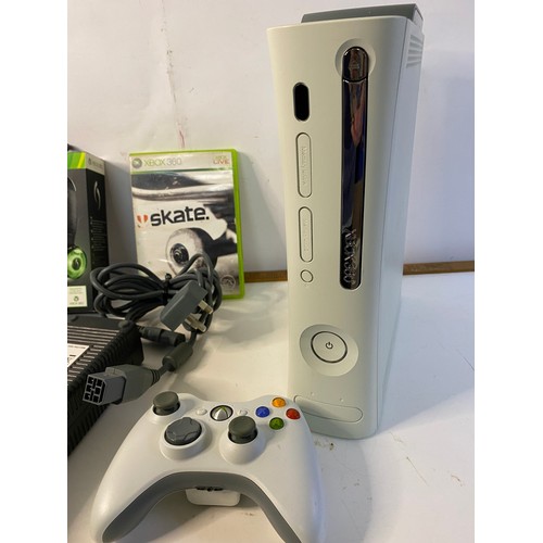 730 - Xbox 360 console with accessories, tested and working