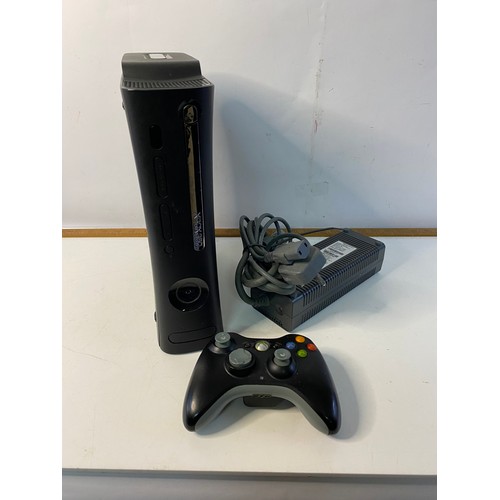 742 - Black Xbox 360 console tested and working