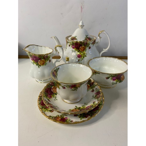 520 - Royal Albert Old Country Roses tea set comprising of 12 side plates, 12 cups and saucers, teapot, mi... 