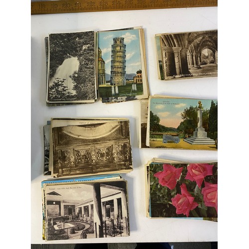 558 - Box of 6-700 vintage postcards.