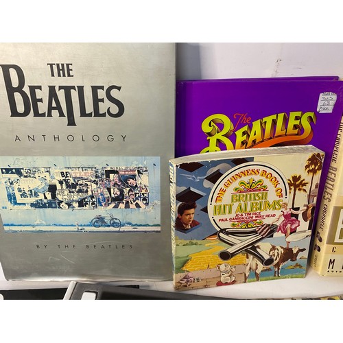 582 - Collection of Beatles books