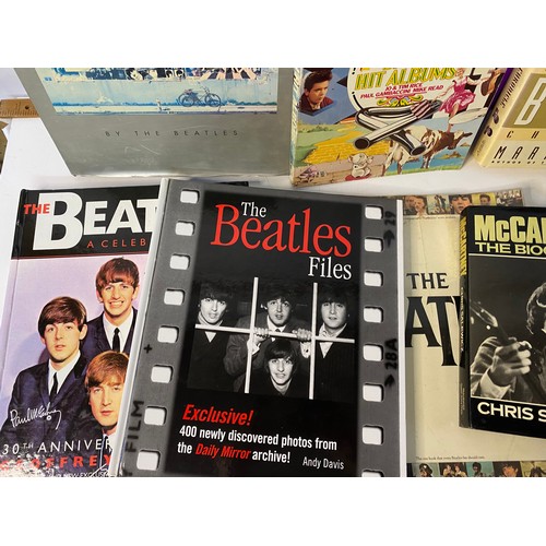 582 - Collection of Beatles books