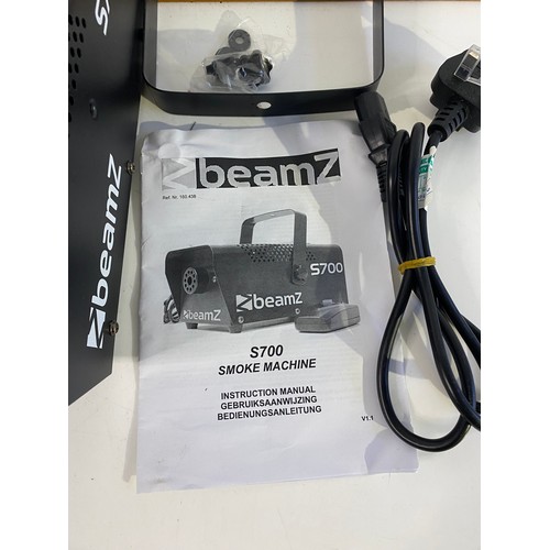 130 - Beamz S700 compact smoke machine in working order.