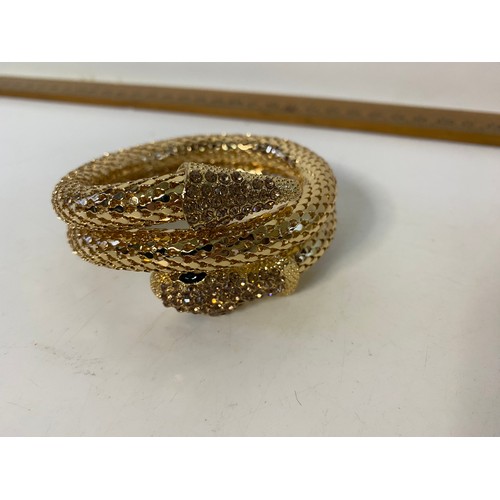 37 - Stunning gold coloured snake necklace and bracelet.