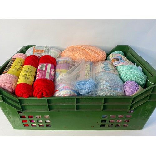 35 - Selection of knitting wool in mixed colours