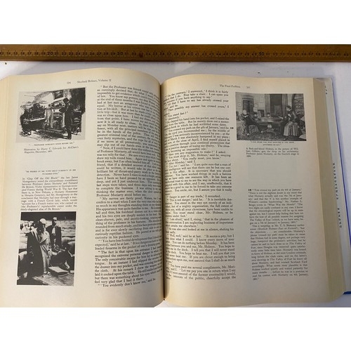 26 - The Annotated Sherlock Holmes Complete Works, contains 4 novels and 56 short stories