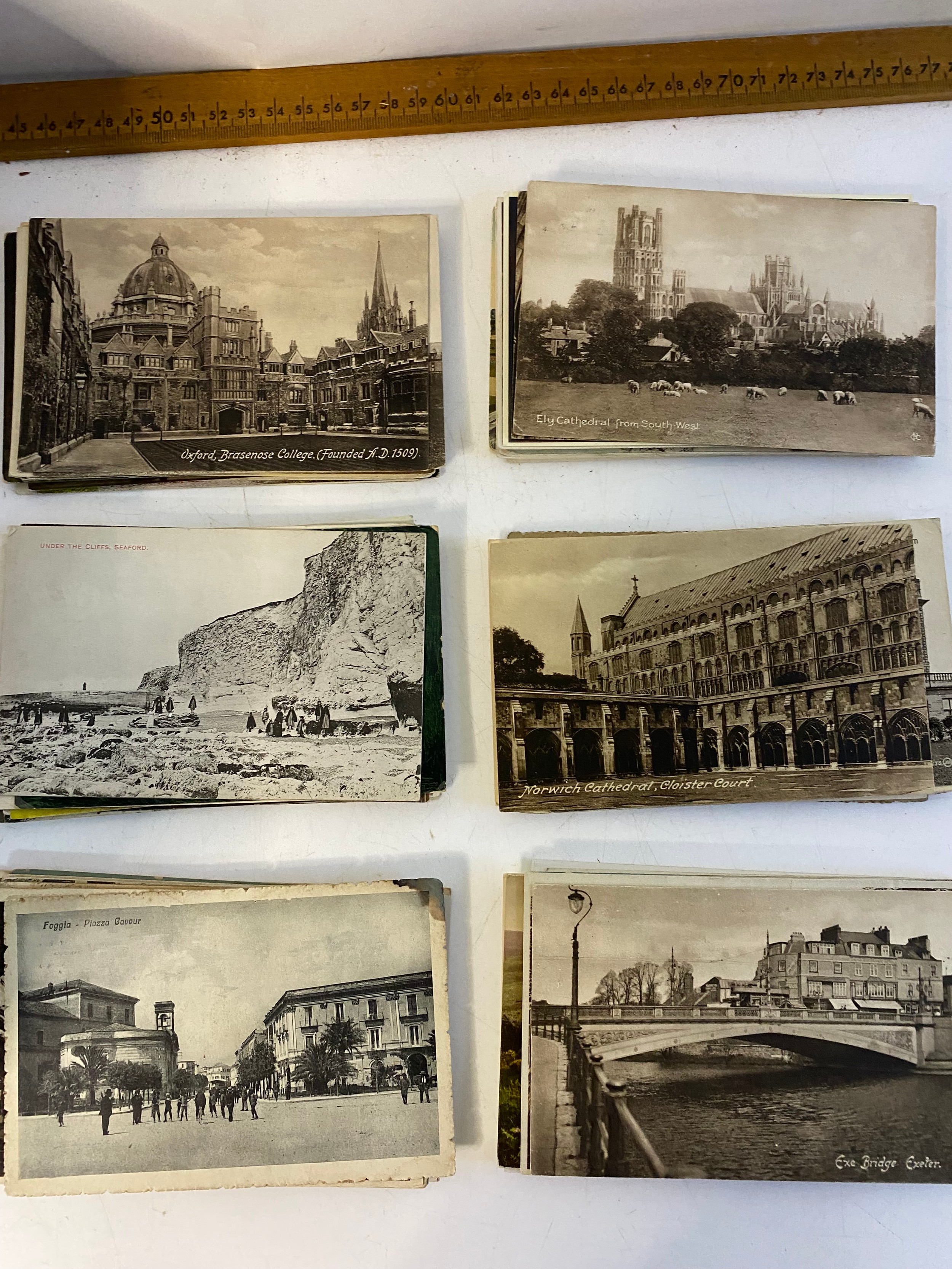 Selection of approximately 800 old postcards