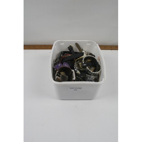 35 - Selection of over 40 old watches