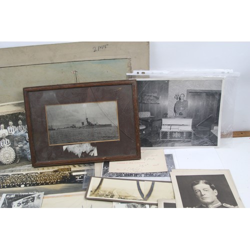 43 - Collection of mainly WW1 original photographs and some from WW2
