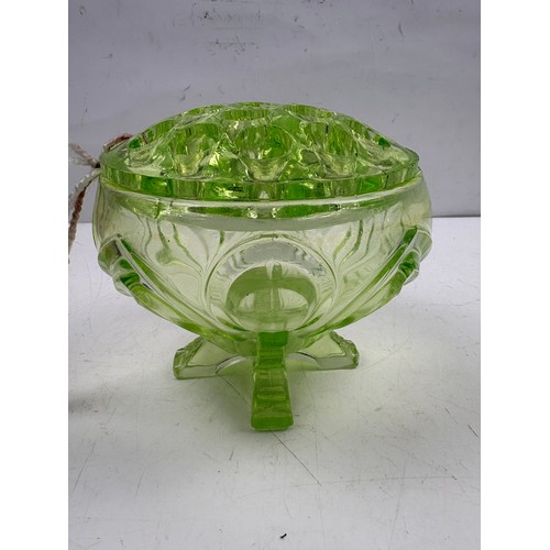 Uranium glass rose bowl, 14cms tall