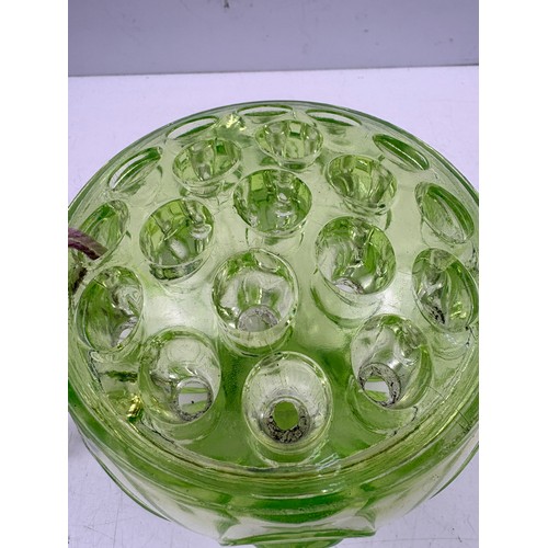 Uranium glass rose bowl, 14cms tall