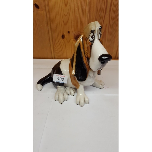 493 - MODEL Of COMICAL BASSETT HOUND