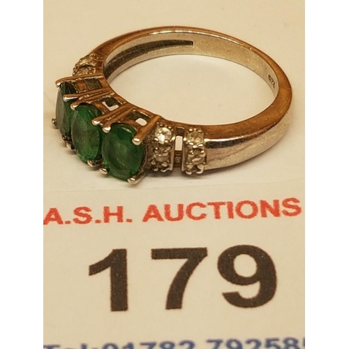 179 - SILVER (925) & EMERALD STONE SET RING (Boxed)