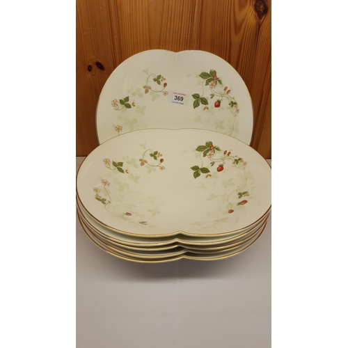 369 - WEDGWOOD CHINA Large WEDDING BOWLS (6) IN THE WILD STRAWBERRY DESIGN