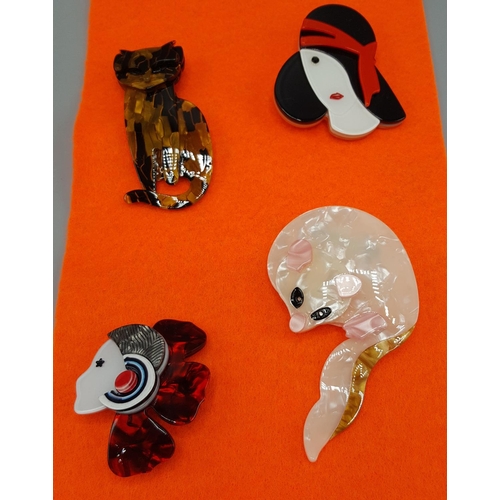 25A - MODERN BROOCHES (4)