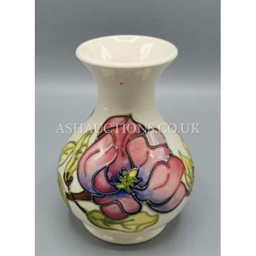 263 - MOORCROFT VASE IN THE MAGNOLIA DESIGN ON IVORY GROUND