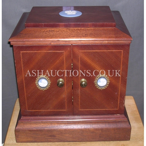 264 - WOODEN Large JEWELLERY BOX WITH INLAY WEDGWOOD CAMEOS (Please Note This Lot Will NOT Be POSTED!!! ,P... 