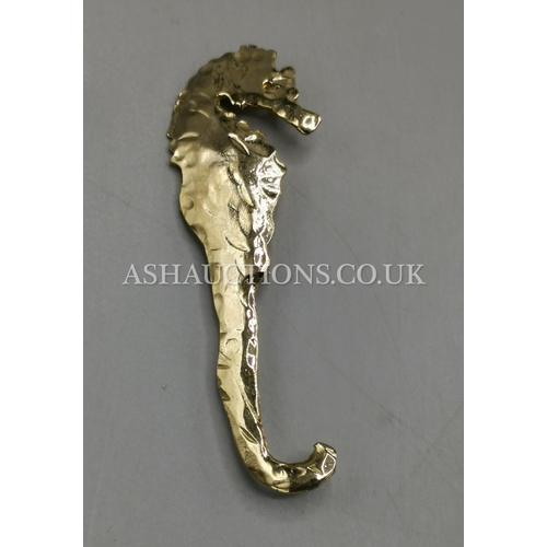 377 - GOLD TONE SEA HORSE BROOCH