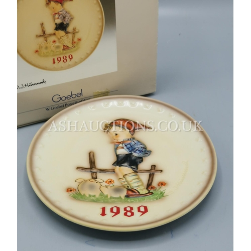 606 - MJ HUMMEL 1989 ANNUAL PLATE (Original Box)