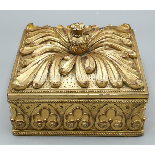 633 - DECORATED BOX