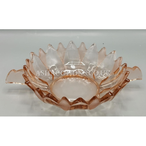 640 - TWIN HANDLED GLASS FRUIT BOWL