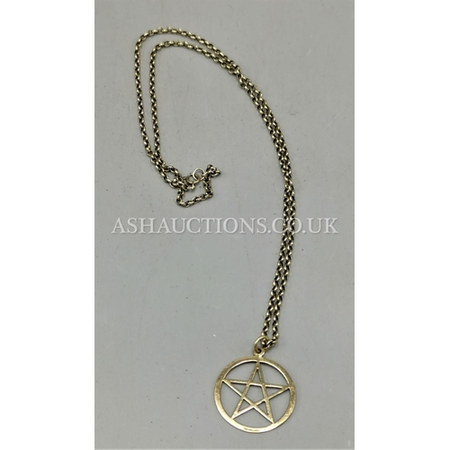 560 - YELLOW METAL (50 cm) CHAIN  AND PENTANGLE PENDANT