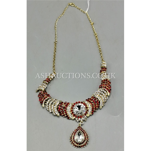 582 - STONE SET INDIAN STYLE NECKLACE (Heavy)