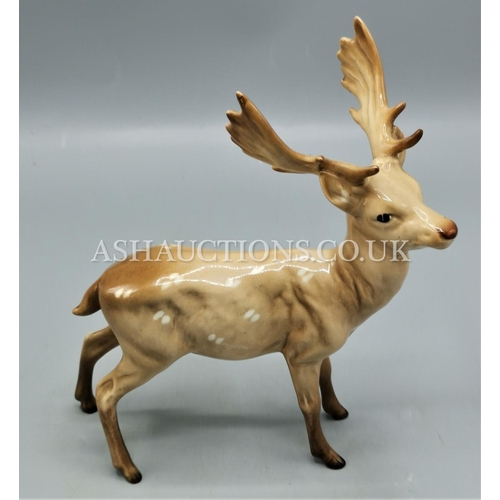 590 - BESWICK Large 20.3cm MODEL OF A STAG (Model No 951) (With Faults)