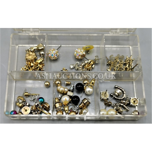 601 - EARRINGS  (Qty Of)