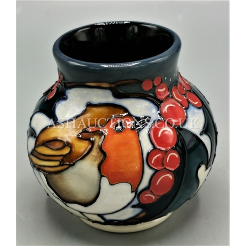 75 - MOORCROFT 7.5cm VASE ( 914/3 ) 