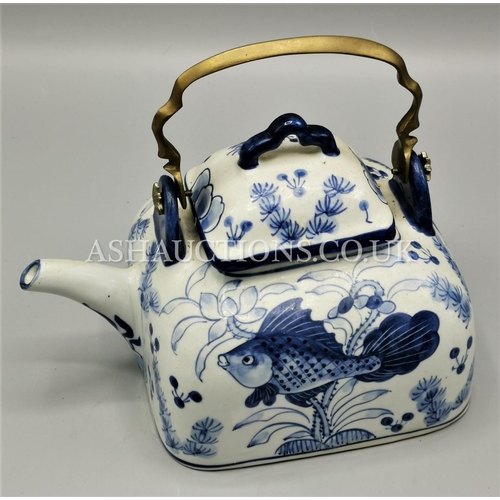 340 - ORIENTAL TEA POT