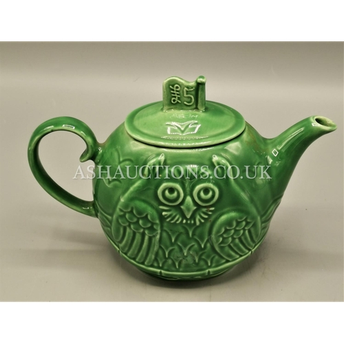 368 - WADE OWL & PUSSYCAT TEA POT