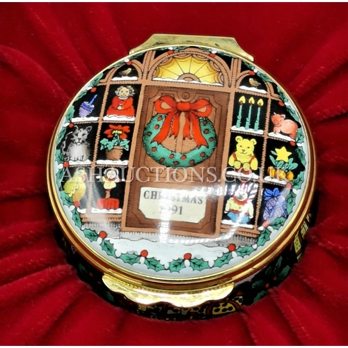 431 - HALCYON DAYS ENAMEL PILL BOX 'CHRISTMAS 1991' (Original Box & Certificate)