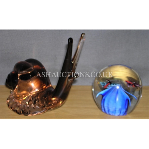 453 - SNAIL & BUTTERFLY PAPERWEIGHTS