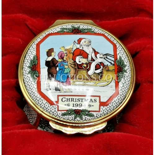 466 - HALCYON DAYS ENAMEL PILL BOX 'CHRISTMAS 1994' (Original Box & Certificate)