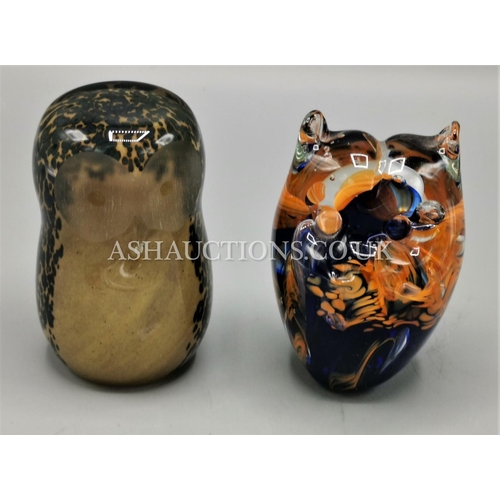 484 - GLASS OWL PAPERWEIGHTS (2)