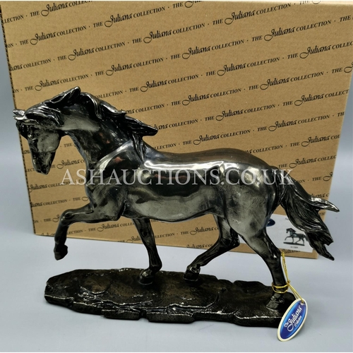 145 - NATURAL WORLD COLLECTION Large 19cm MODEL OF A HORSE (61589)  (H:19 W:25 D:5 cm)   R.R.P. £26.99  (A... 