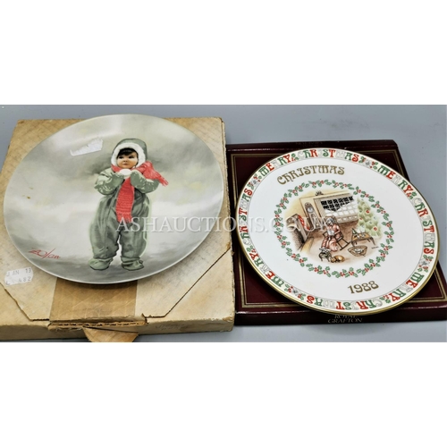 598 - CHRISTMAS PLATES (2) (Boxed)