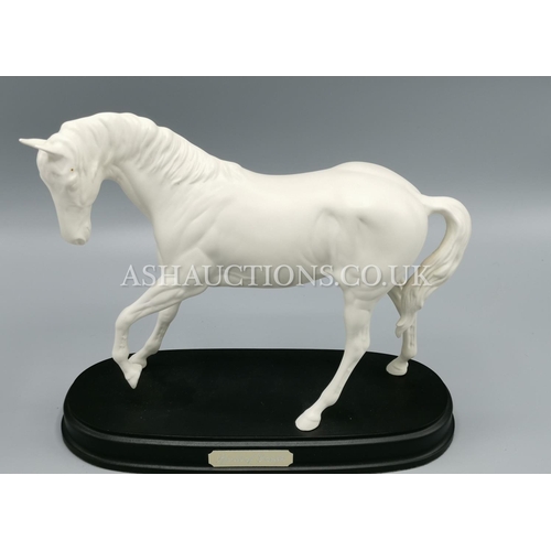 142 - ROYAL DOULTON Large 20.3cm MODEL OF A HORSE 