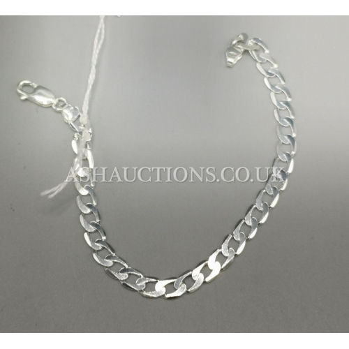 254 - PRESENTED AS A SILVER CURB CHAIN BRACELET (Boxed)