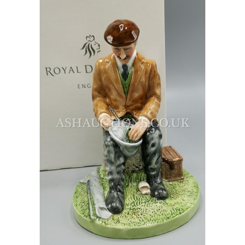 263 - ROYAL DOULTON 17.8cm CHARACTER FIGURINE 