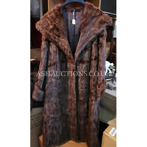 285A - FUR COAT ERMINE FULL LENGTH APPROX SIZE 16  (Please Note This Lot WILL NOT BE PACKED OR POSTED...PIC... 